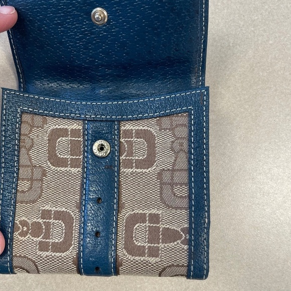 Gucci Horsebit Brown Canvas Buckle Compact Wallet w/ Navy Leather Trim- Preowned - Picture 11 of 14